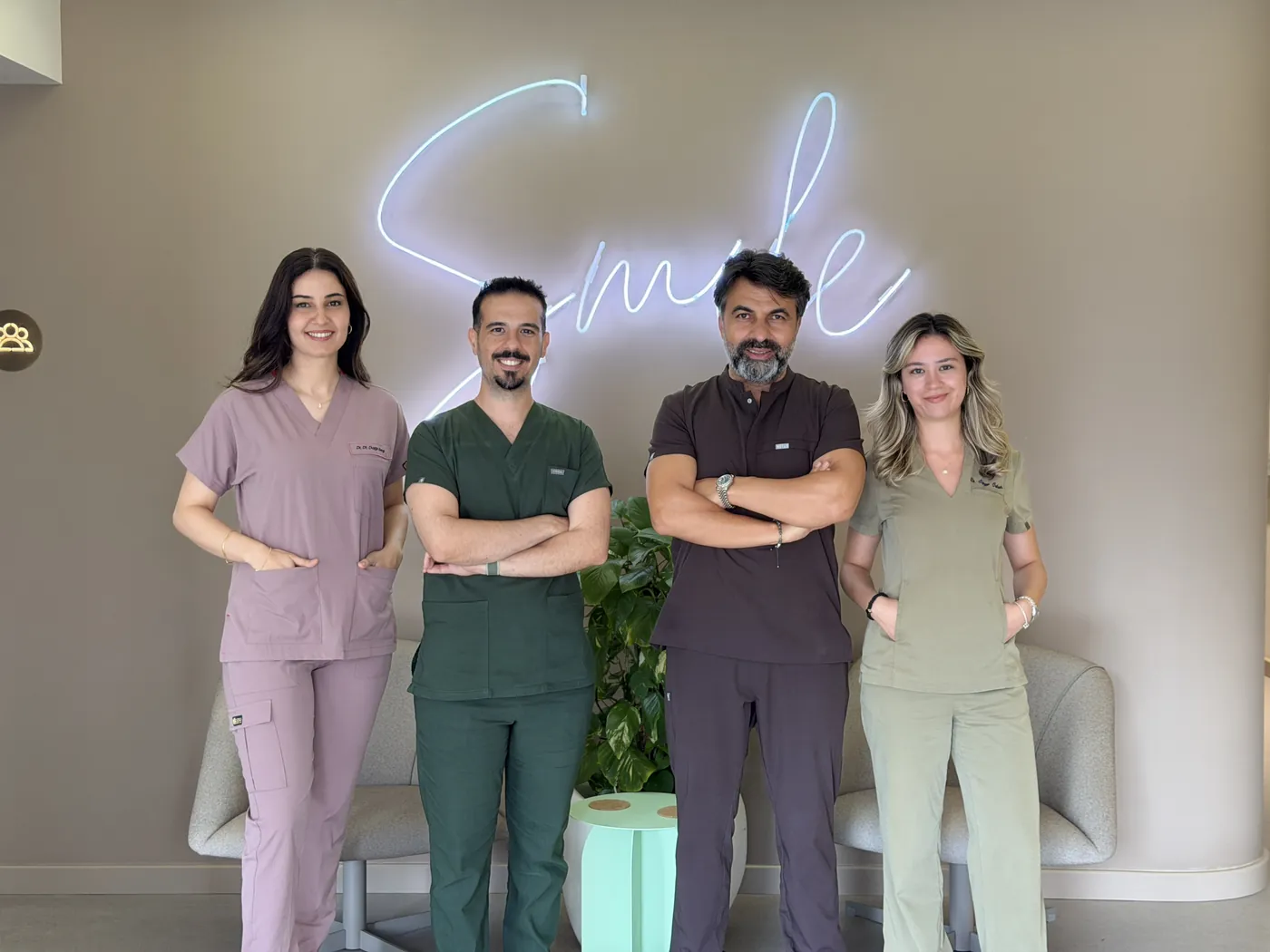 Gürlek Diş hekim ve klinik ekibi